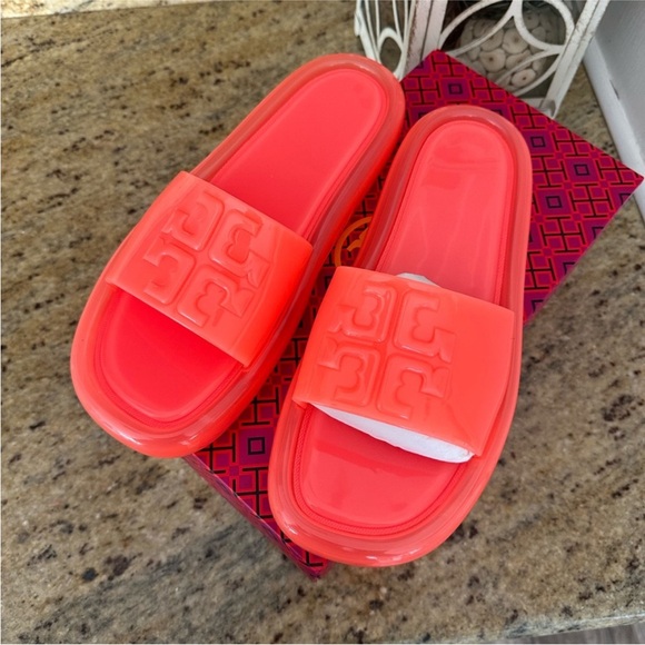 Size9 Tory Burch new BUBBLE JELLY COLOR FLUORESCENT PINK